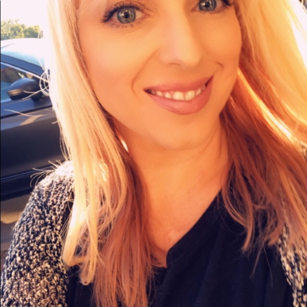 Meet your Posher, Kelly